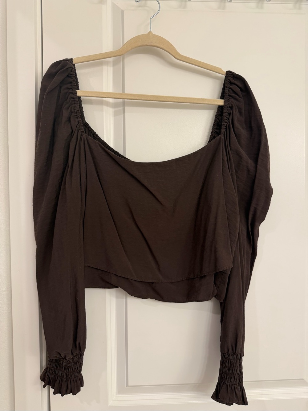 Gianni Bini Dark Brown Long Sleeve Crop Blouse